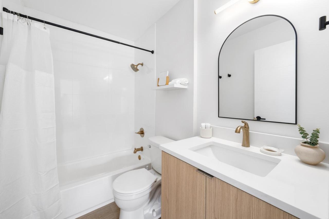M Lake Worth Beach - Modern Villas Near West Palm Beach, Chic Retro Vibes, King Bed, Cozy Backyard, Bbq, Workspace, High-Speed Internet, Free Parking, 5 Minutes To Downtown & Beach Εξωτερικό φωτογραφία