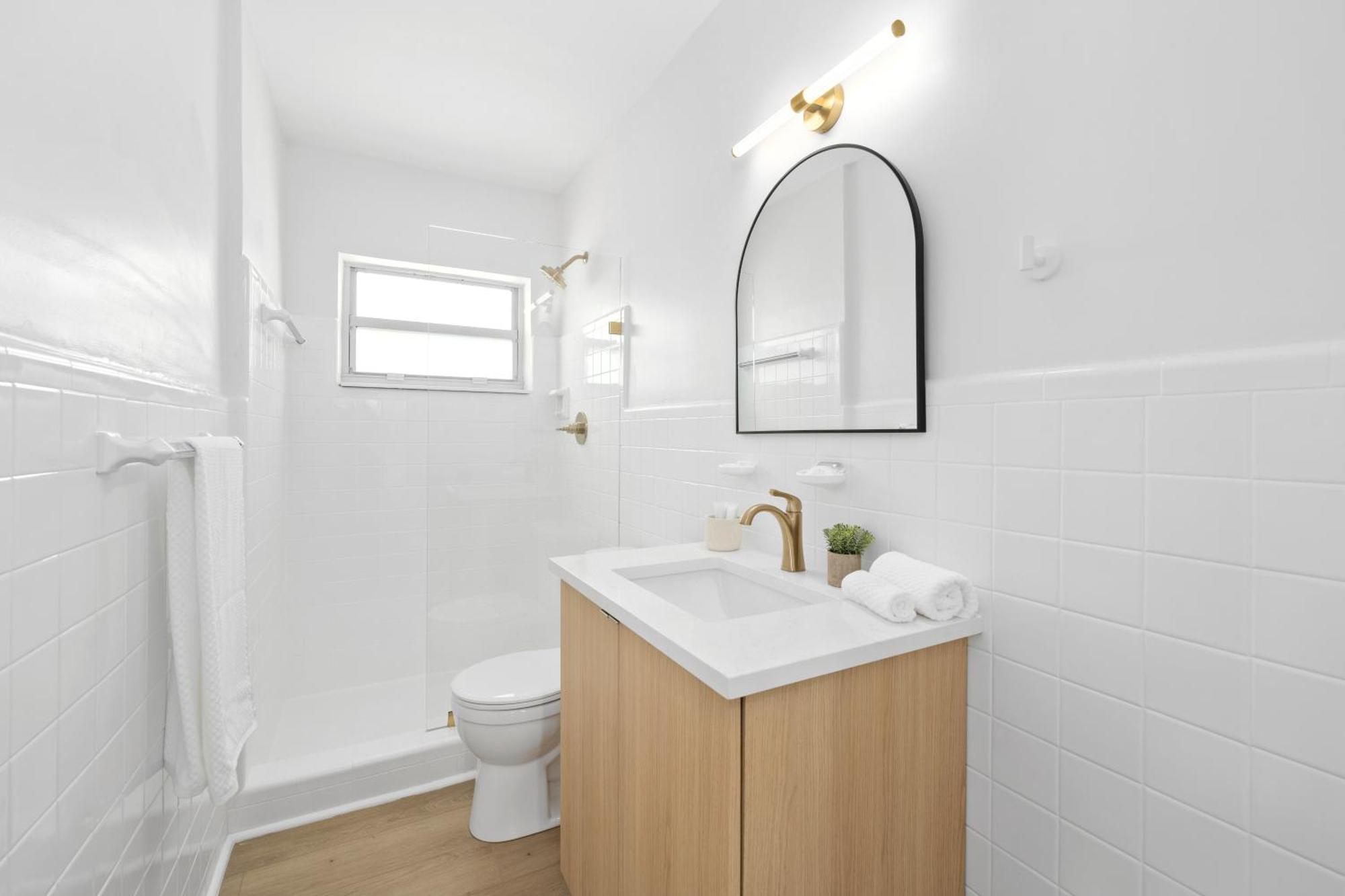 M Lake Worth Beach - Modern Villas Near West Palm Beach, Chic Retro Vibes, King Bed, Cozy Backyard, Bbq, Workspace, High-Speed Internet, Free Parking, 5 Minutes To Downtown & Beach Εξωτερικό φωτογραφία