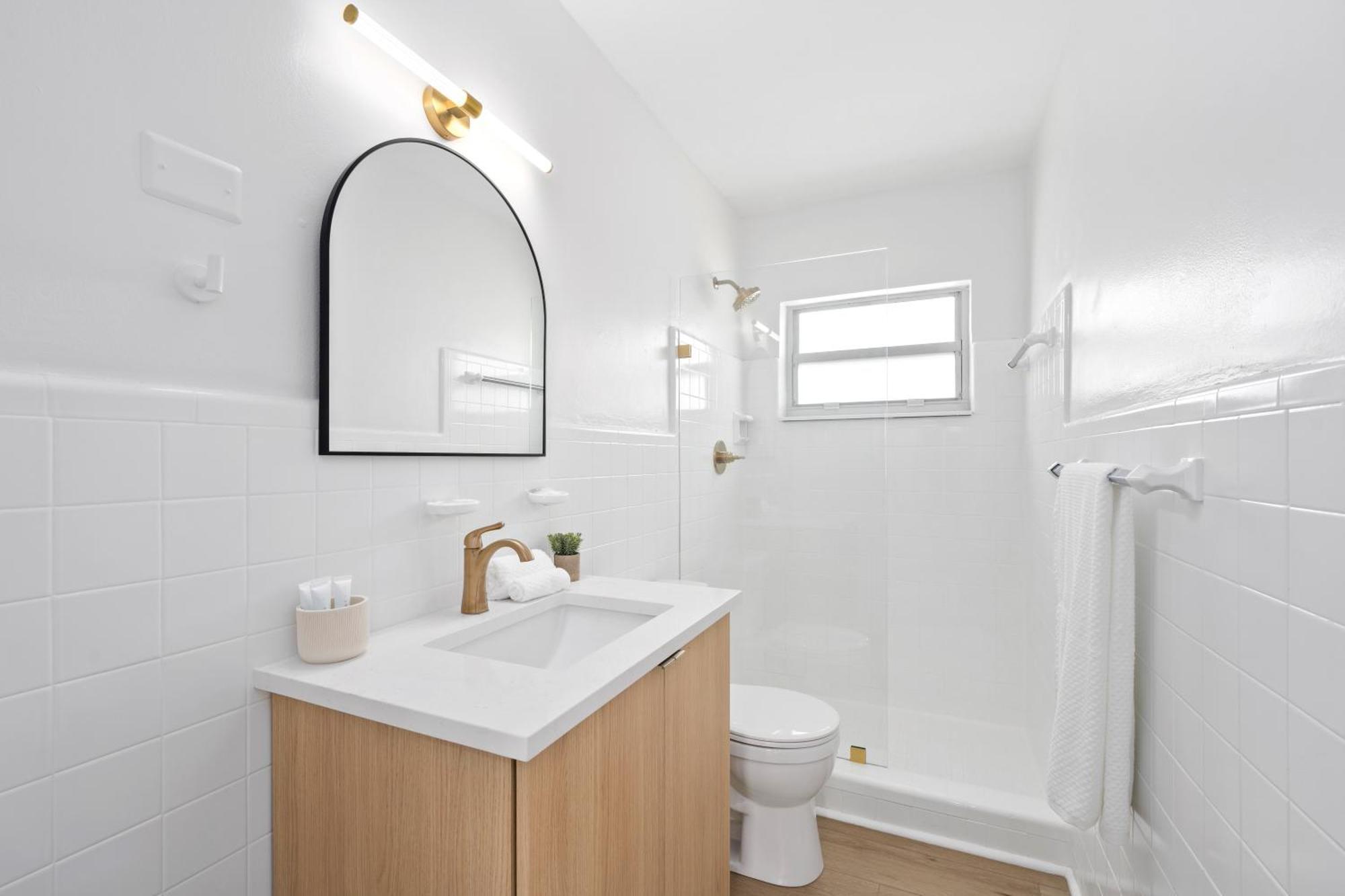 M Lake Worth Beach - Modern Villas Near West Palm Beach, Chic Retro Vibes, King Bed, Cozy Backyard, Bbq, Workspace, High-Speed Internet, Free Parking, 5 Minutes To Downtown & Beach Εξωτερικό φωτογραφία