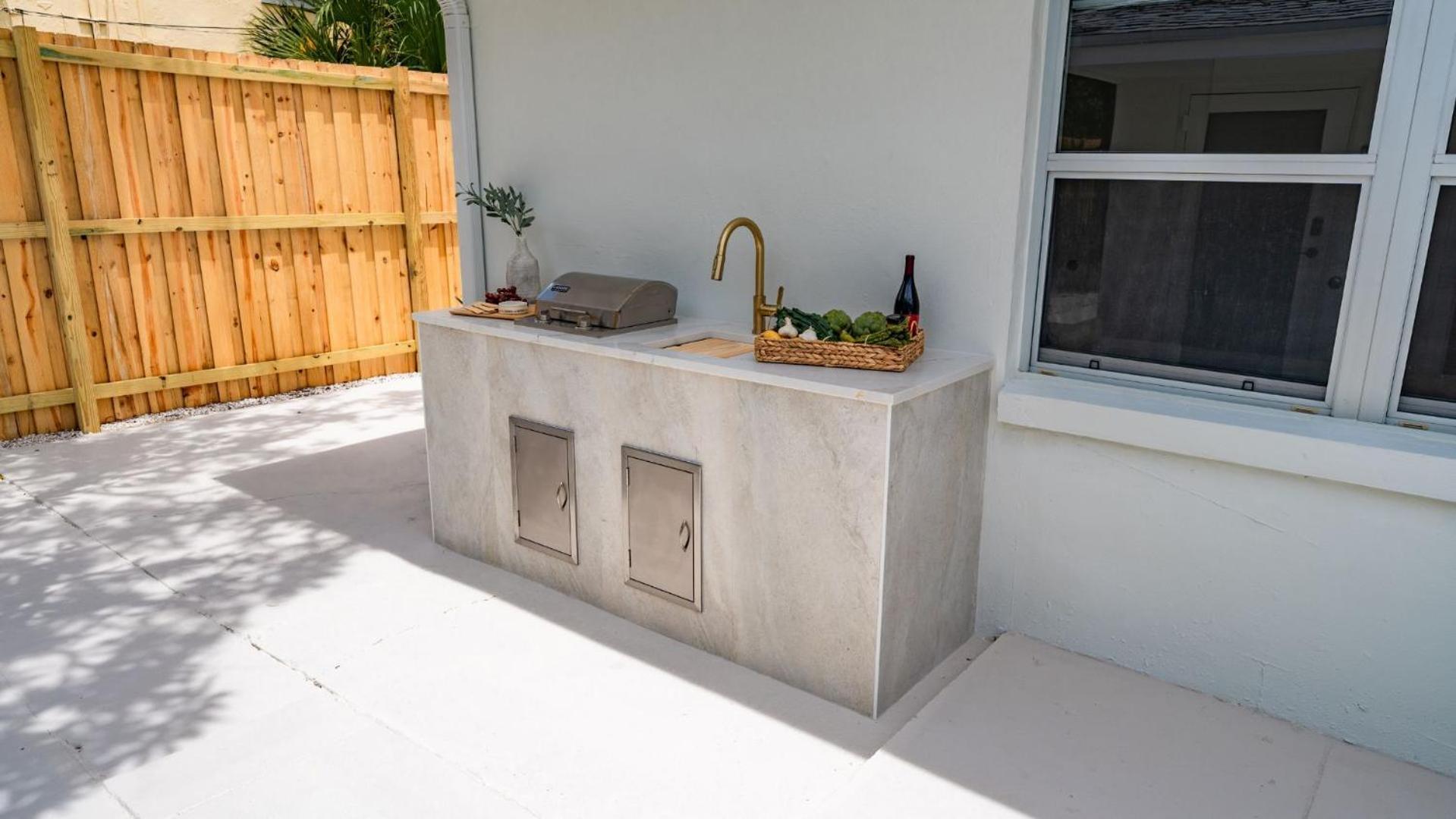 M Lake Worth Beach - Modern Villas Near West Palm Beach, Chic Retro Vibes, King Bed, Cozy Backyard, Bbq, Workspace, High-Speed Internet, Free Parking, 5 Minutes To Downtown & Beach Εξωτερικό φωτογραφία